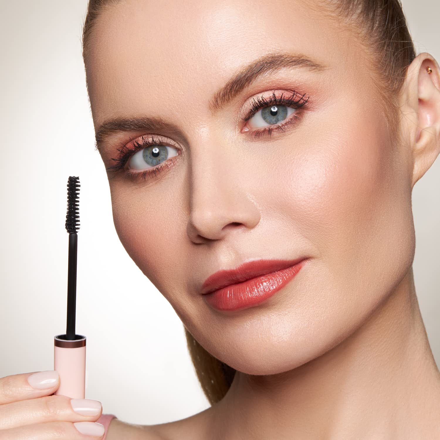 Mineral Fusion Natural Brands - So Ageless Volume Mascara Blk (9ml) - Image 3